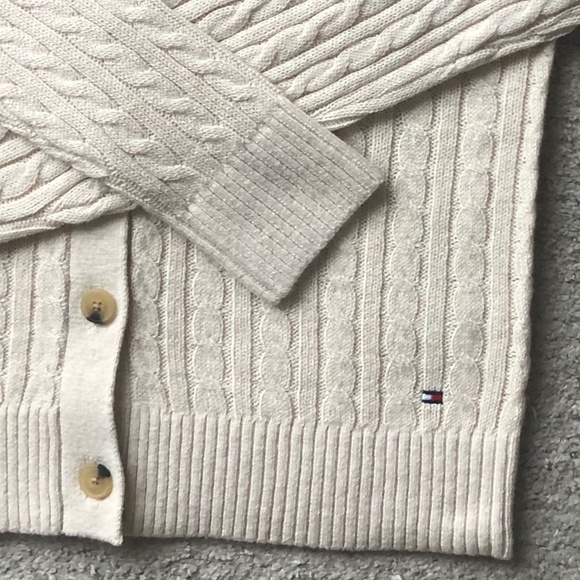 Tommy Hilfiger - V- neck Cardigan Sweater.NWOT. - Picture 2 of 3